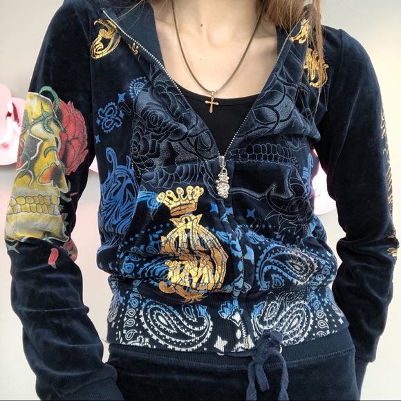 *SOLD ON DEPOP* Cyber Y2K Velour Tracksuit - Picture 2 of 9